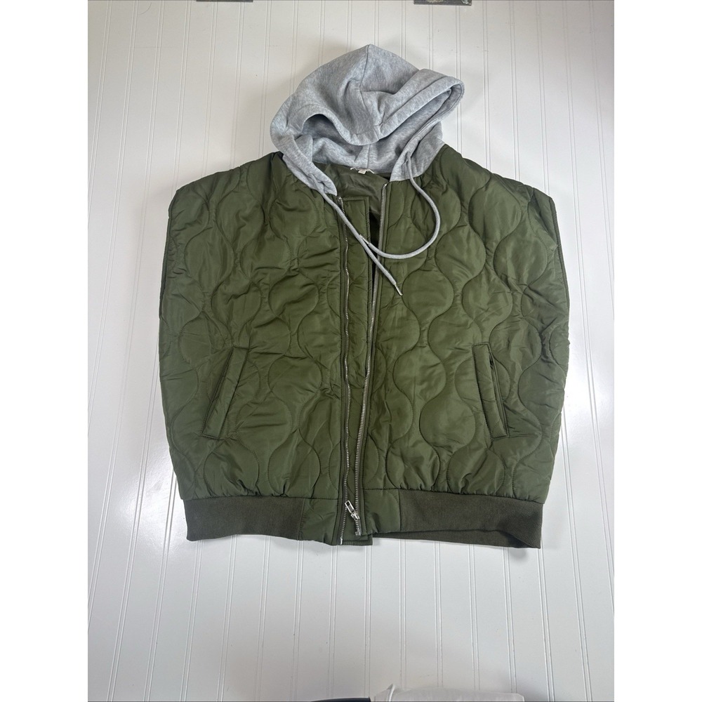 A.Peach Women's Green Quilted Jacket Size L Zip Front Pockets Lightweight